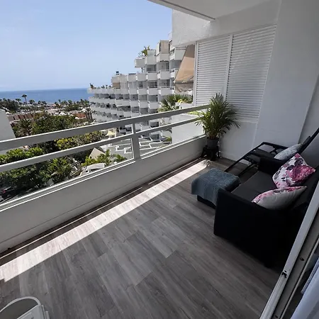 Apartament Ocean View With Pool In Americas Next To Bus Station Costa Adeje (Tenerife)